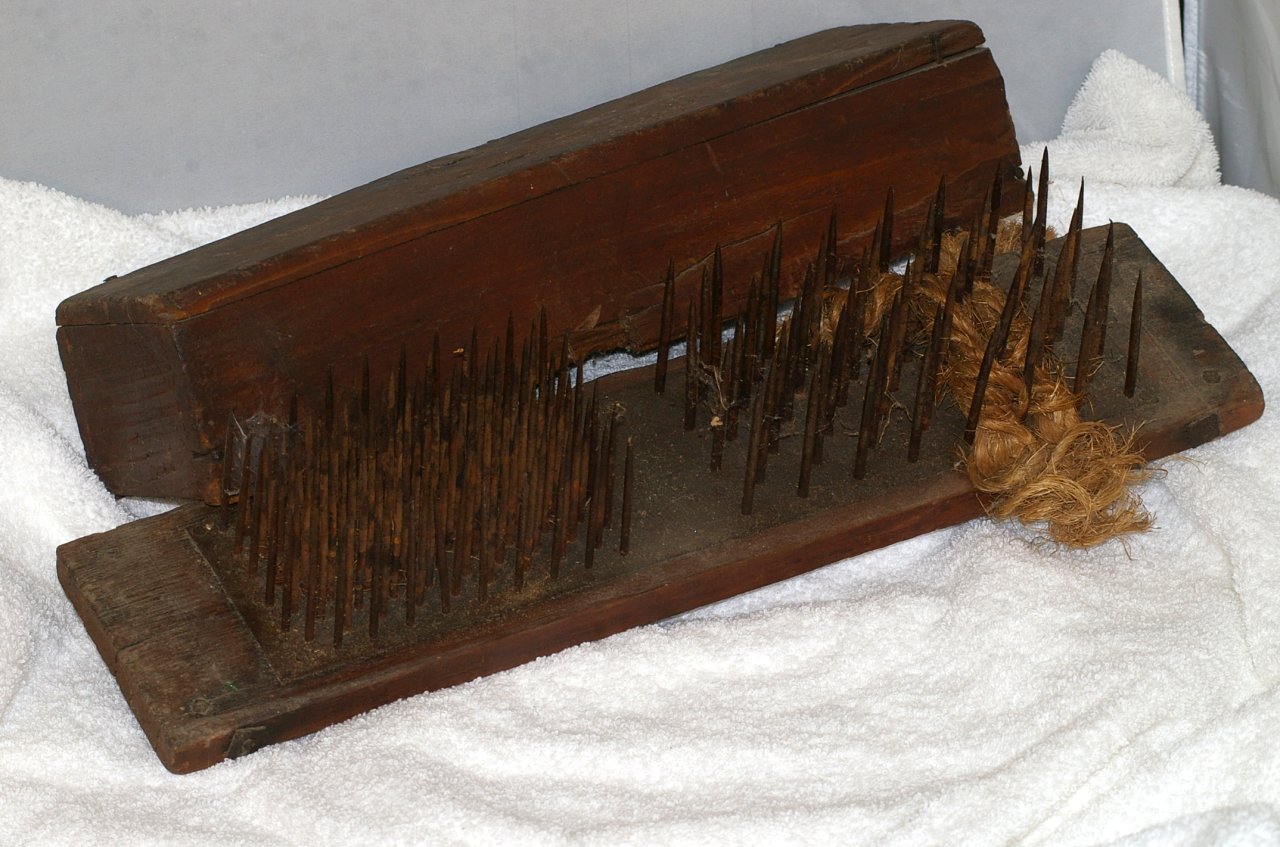 Primitive Flax Hatchel or Heckling Comb from late 1700s