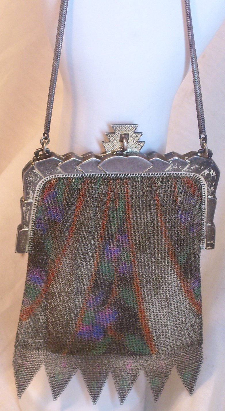 Whiting and Davis Chain Mesh Purse from the 1920s