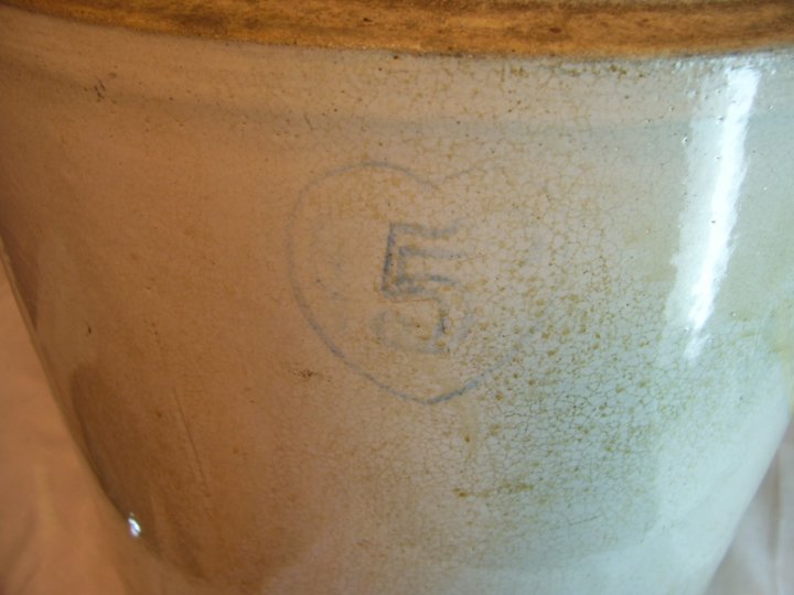 5 Gallon Stoneware Crock Brown and White Jug from late 1800s - Click Image to Close