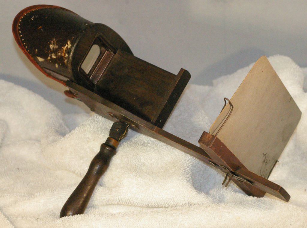 Keystone Stereoscope with Stereo View card, about 1920