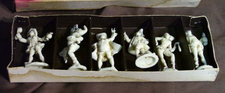 Fontanini Carnival Figures from 1960s - Click Image to Close