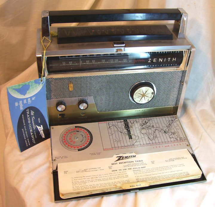 Zenith Trans Oceanic Royal 1000 Radio, circa 1959