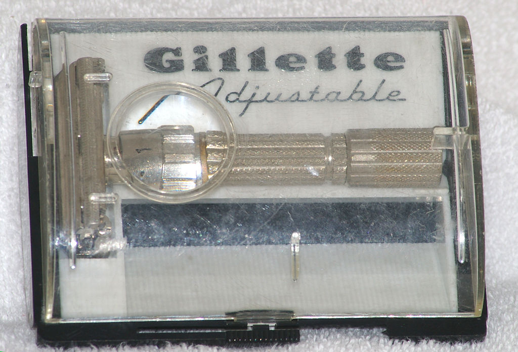 Gillette Fat Boy Adjustable Razor with Case E2 from 1959