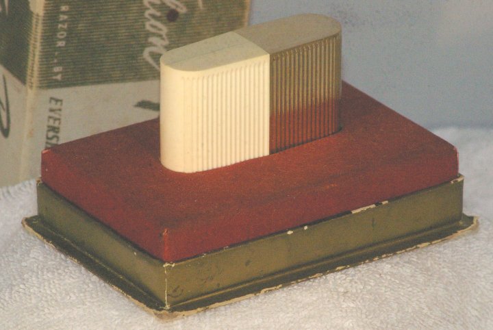 Eversharp Schick Fashion Razor in Box, Type H1, 1947 - Click Image to Close