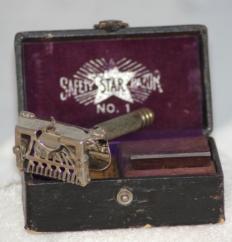 Star Safety Razor Set Number 1 by Kampfe Brothers, about 1902 Star Safety Razor Set Number 1 by Kampfe Brothers, about 1902