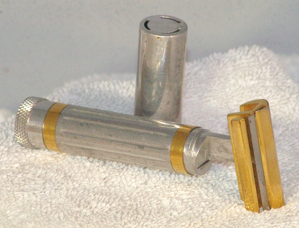 Schick Type A, Magazine Repeating Razor from 1926 Schick Type A, Magazine Repeating Razor from 1926