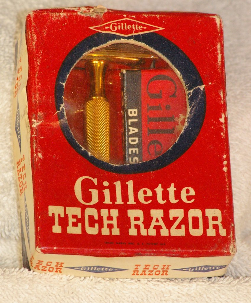 Gillette Tech Safety Razor in Box from 1941 - Click Image to Close