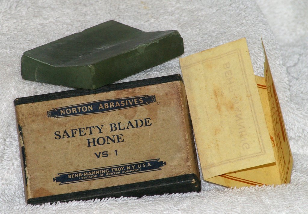 Norton Abrasives VS-1 Safety Blade Hone, about 1935 - Click Image to Close