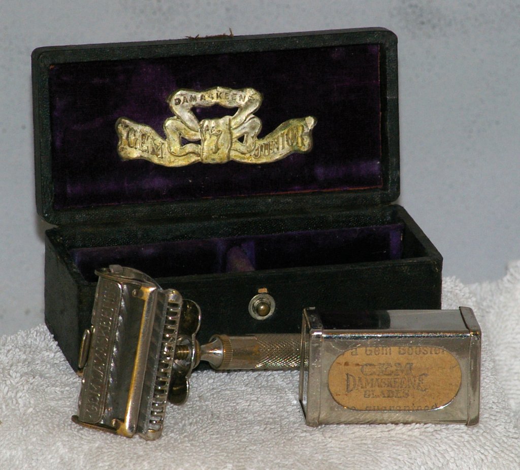 GEM Damaskeene Single Edge Razor Set from 1915 GEM Damaskeene Single Edge Razor Set from 1915