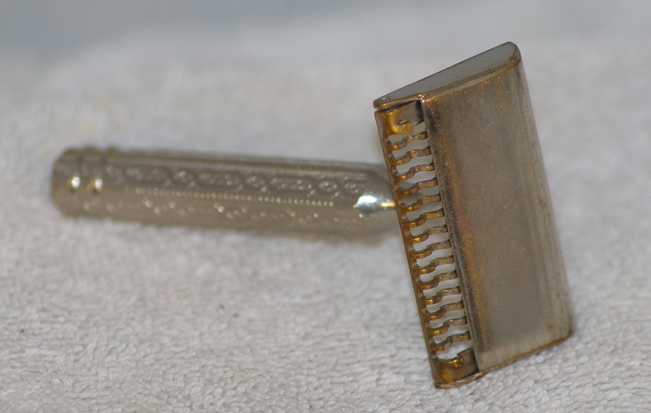 Ever Ready Shovelhead "1924" Single Edge Razor, about 1920 Ever Ready Shovelhead "1924" Single Edge Razor, about 1920