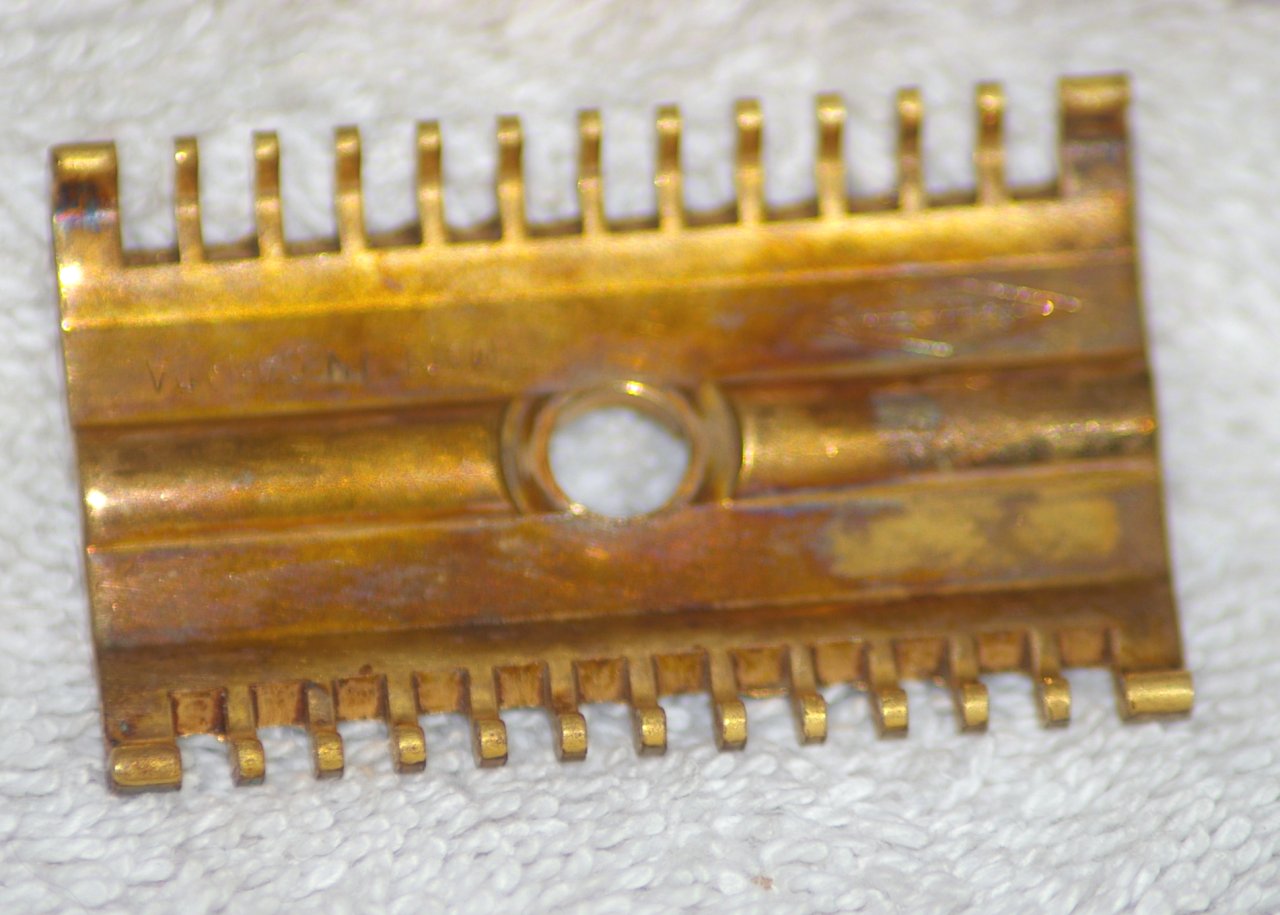 Gillette, Canadian, Long Comb, "New", about 1930