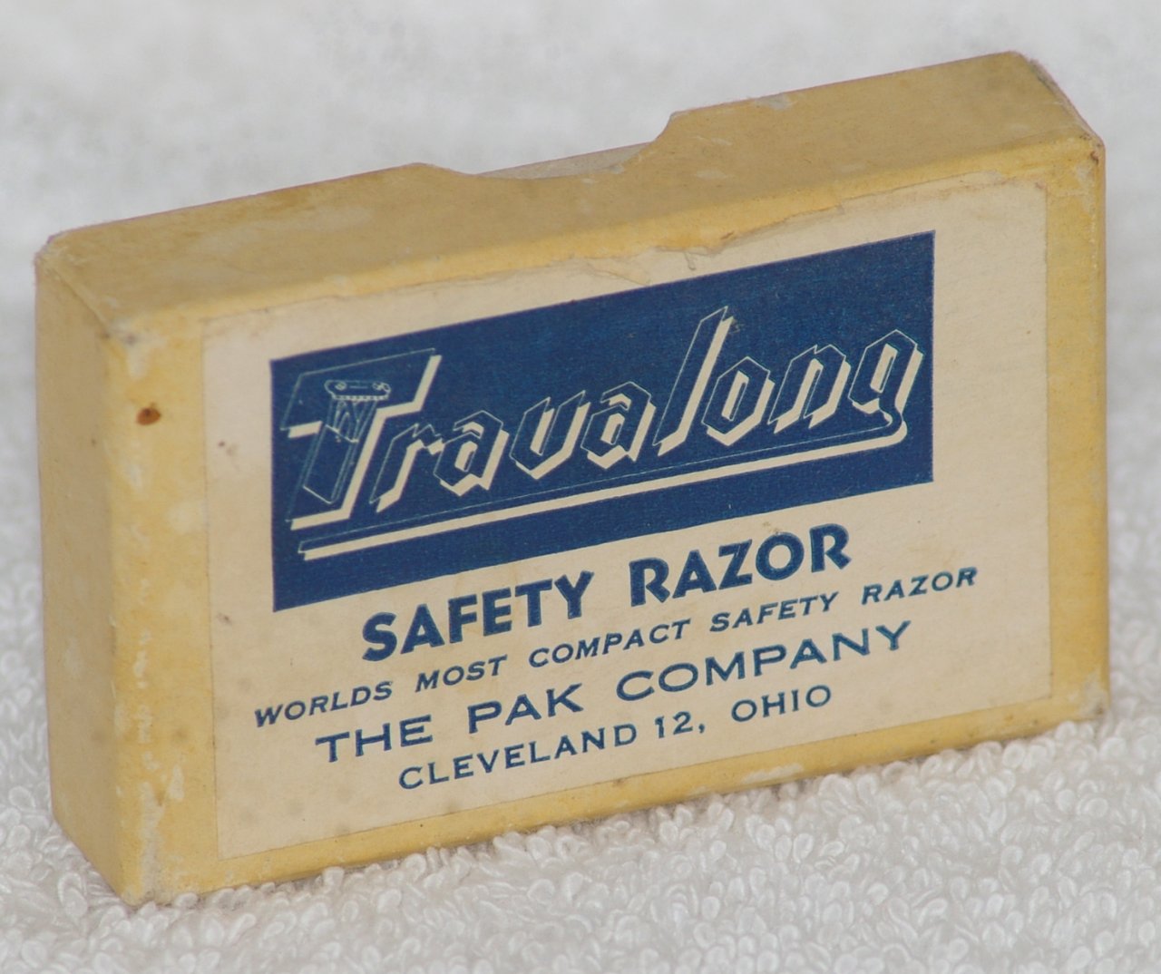 Travalong Safety Razor Compact Travel Razor from 1944
