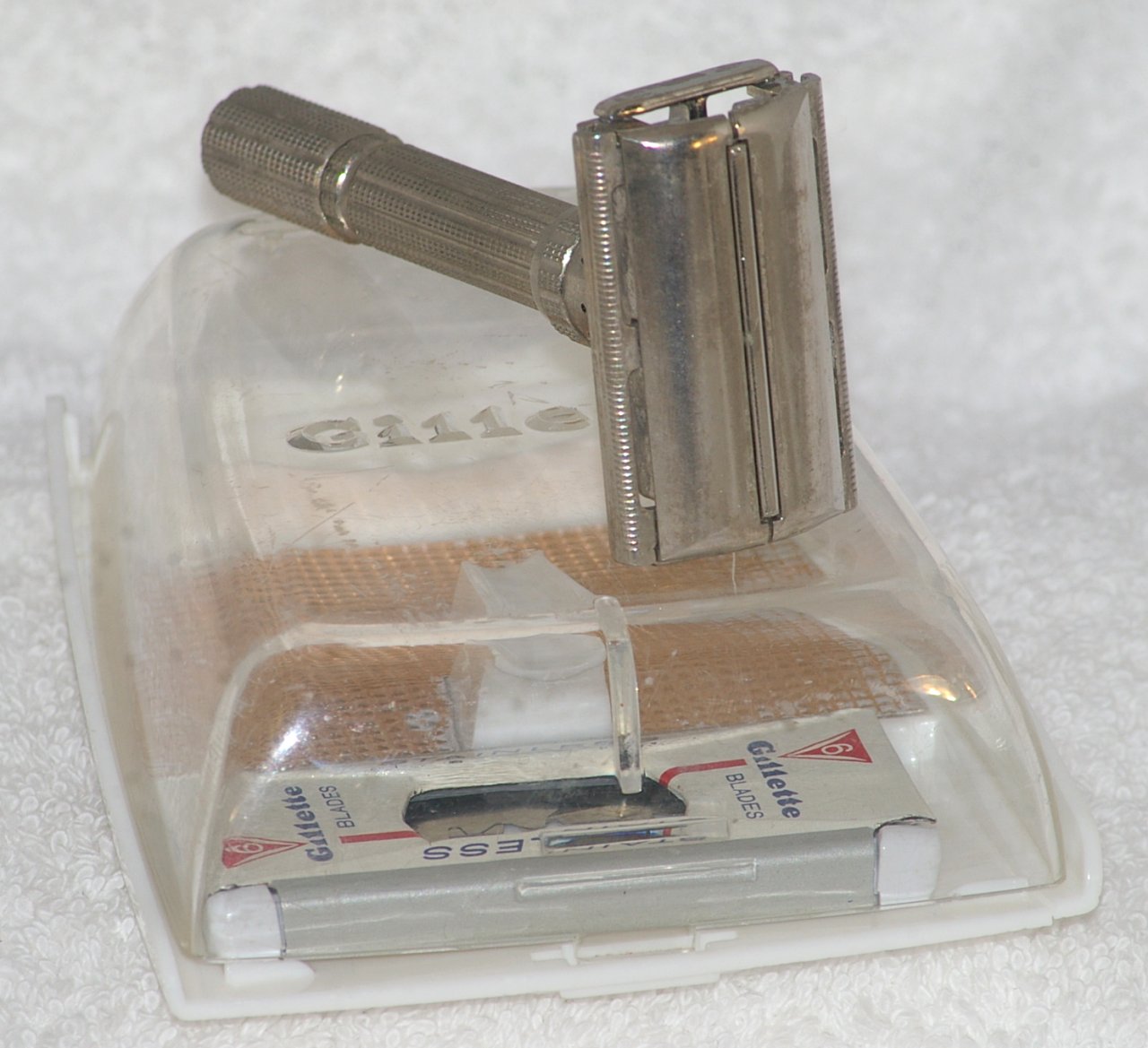 ☆希少美品 Gillette ジレット Slim Adjustable カミソリ+tiassociates