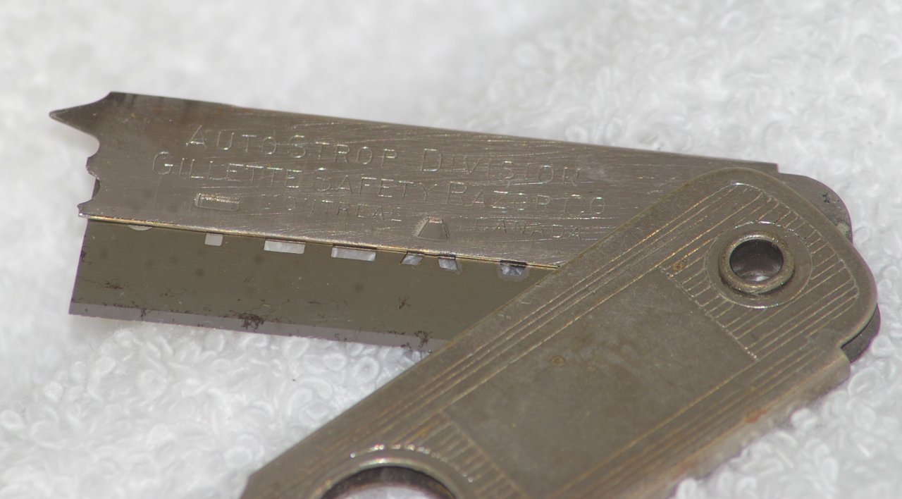 Valet Auto Strop Razor Knife from the 1930s