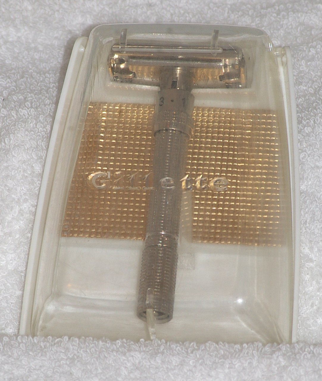 Gillette Slim Adjustable Razor H3 In Case 1962