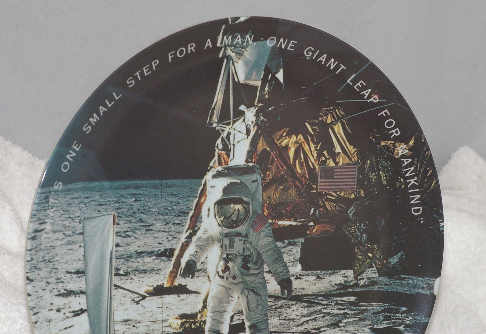 Apollo 11 Texas Ware Commemorative Plate from 1969 - Click Image to Close