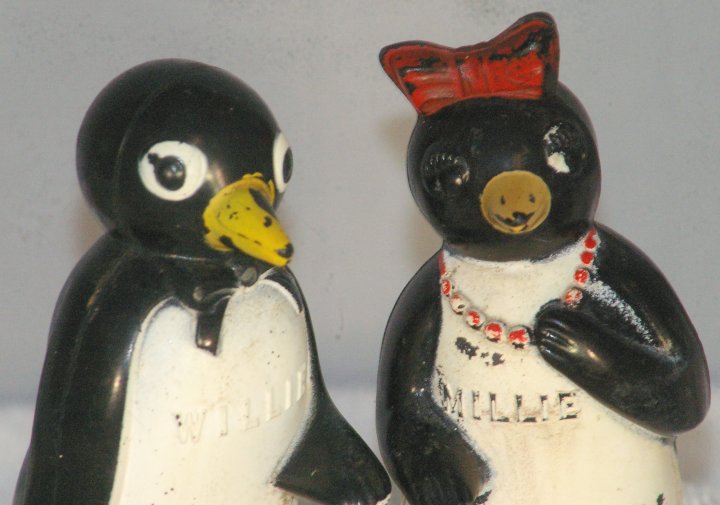 Kool Willie and Millie Advertising Salt and Pepper, late 1940s