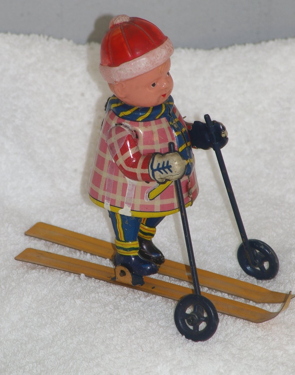 Nikko Wind Up Tin Toy Skier - Occupied Japan - 1952 Nikko Wind Up Tin Toy Skier - Occupied Japan - 1952